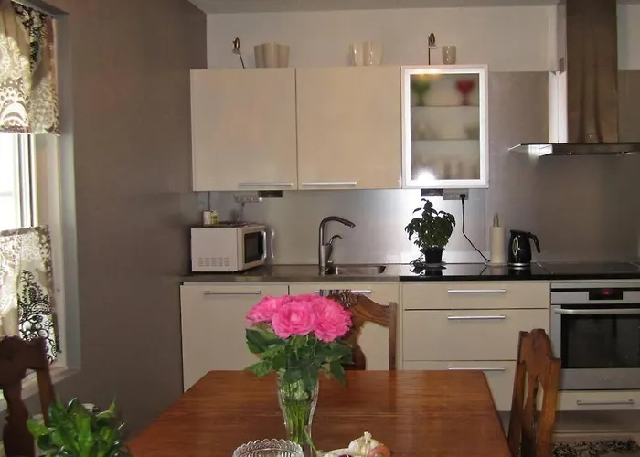 Апартаменты Lovely In The Heart Of